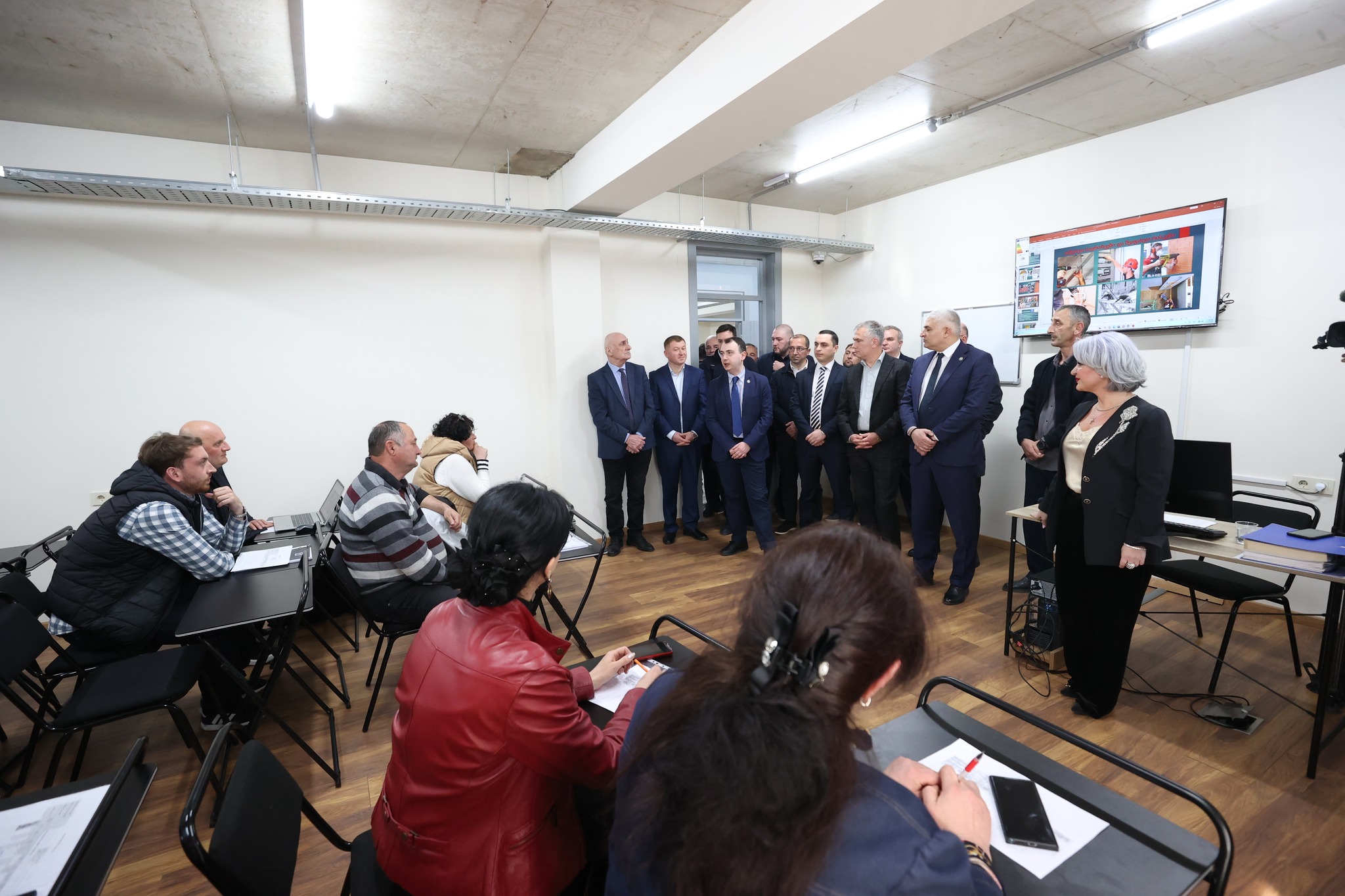 საქართველოს პარლამენტის განათლების, მეცნიერებისა და ახალგაზრდულ საქმეთა კომიტეტის წევრების  გასვლითი კომიტეტის სხდომა BTA- საჩხერის განყოფილებაში