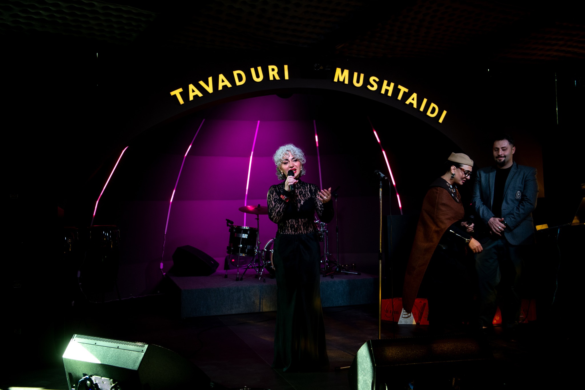 საშობაო კარნავალი რესტორან "თავადურში"